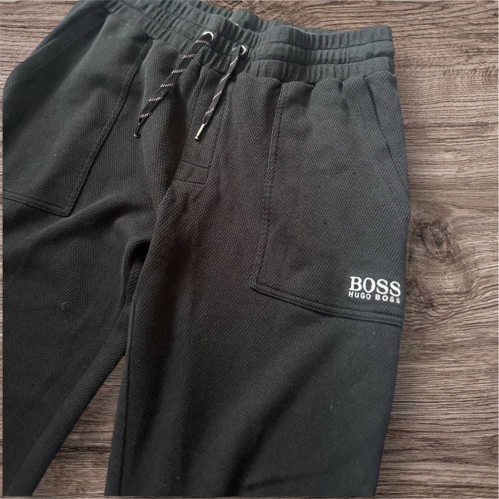 Hugo Boss Black sweatpants Small